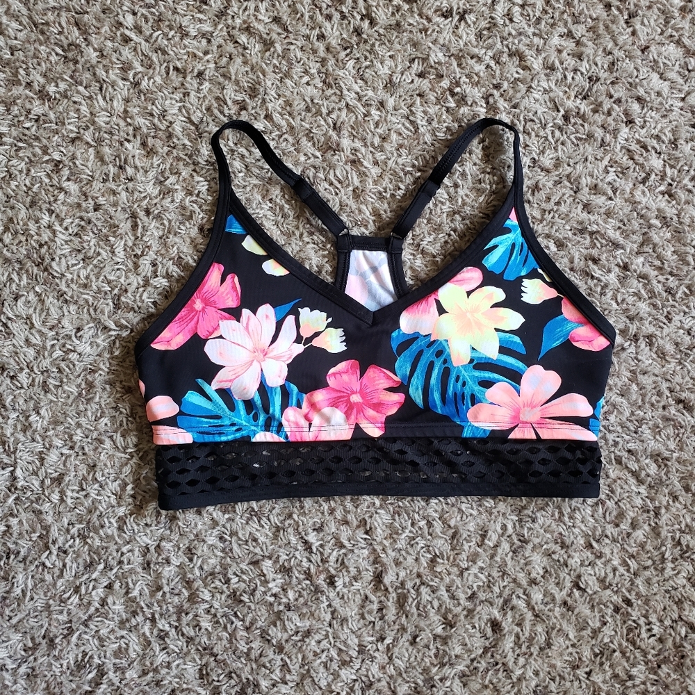 PINK Victoria’s Secret Ultimate Sports Bra